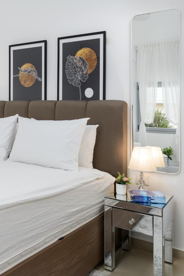 Quiet Hideaway & Terrace Near Beach By Feelhome เทลอาวีฟ ภายนอก รูปภาพ